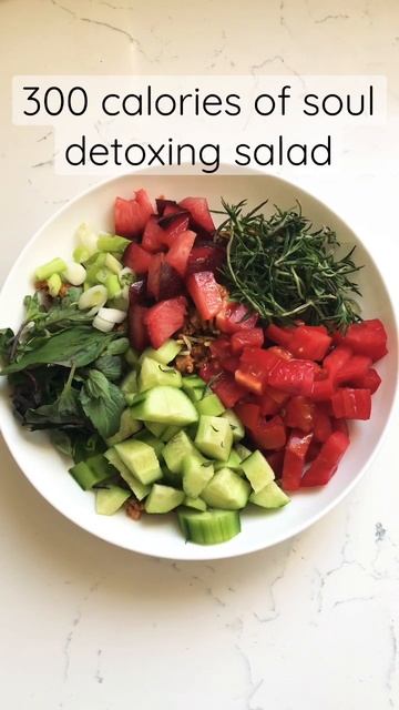 #300 calories of soul detoxing salad. #shorts #viral #trending #short смотреть онлайн
