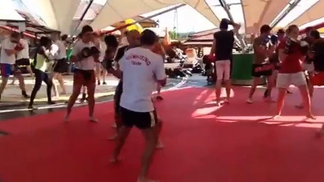 Stefania Bianchini vs Cristiano Bertolina secondo stage vacanza смотреть онлайн