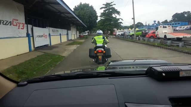 Motorcycle police escort @ sentul смотреть онлайн