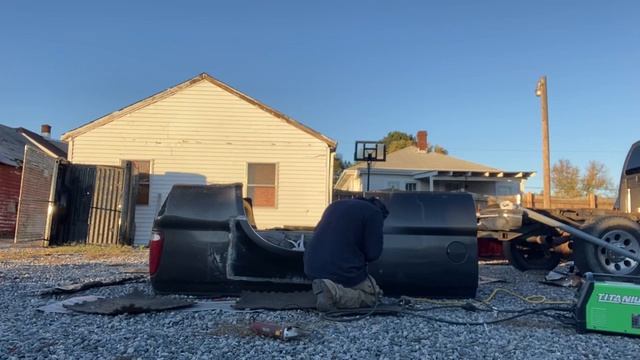 Como reparar El Cajon de tu camioneta смотреть онлайн