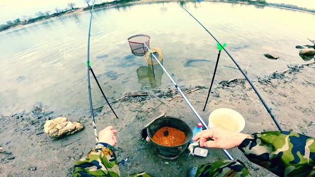 Вечерняя рыбалка на Кубани,густера клюёт одна за одной. смотреть онлайн