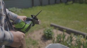 Тест аккумуляторной сабельной пилы Greenworks GPT-CRS-25, 24V, 80 мм, журналистами Потребитель