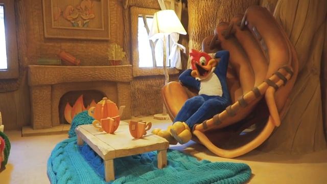 Шоу в парке развлечений | La Casa de Woody Brand new in #PortAventura Park смотреть онлайн