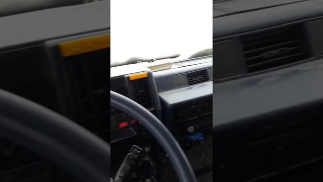 COLD START (-15°C) ISUZU NKR 1996 -Soğukta Araba Çalıştırma- смотреть онлайн
