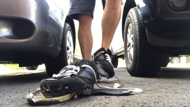 Taking A Walk In My Friend’s Vintage Adio Bam Skateboarding Shoes-5 смотреть онлайн