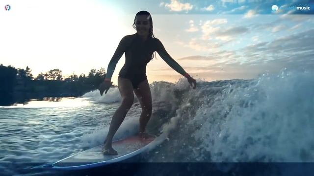 Red Lyard When Love Is Gone Nu Disco Remix смотреть онлайн