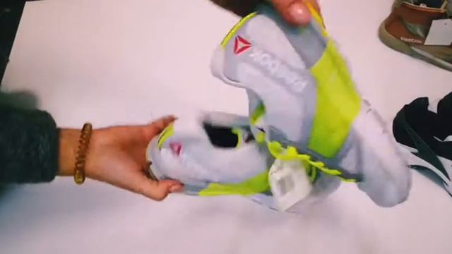 Nike, Reebok, Puma, Pump смотреть онлайн