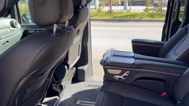 V300d 4Matic
Максимальная комплектация