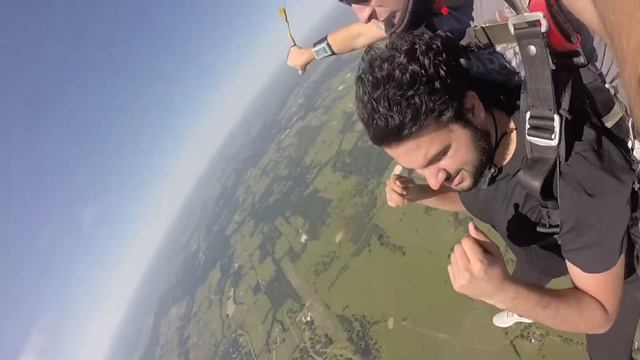 Tandem Skydiving Saleh from Hewthorne, NJ смотреть онлайн