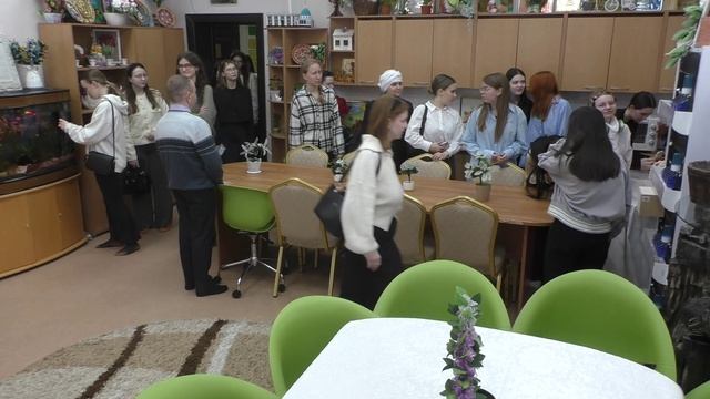 студенты КИУ