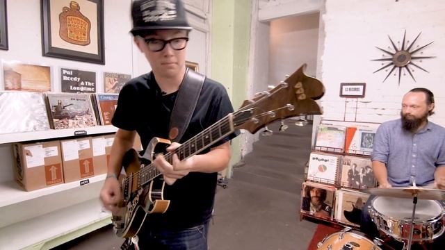 'Two Timin' Baby' MCKINLEY JAMES (Nashville Boogie) BOPFLIX sessions смотреть онлайн