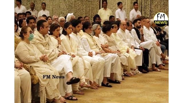 Amitabh Bachchan & Family attends prayer meet of Rajan Nanda смотреть онлайн