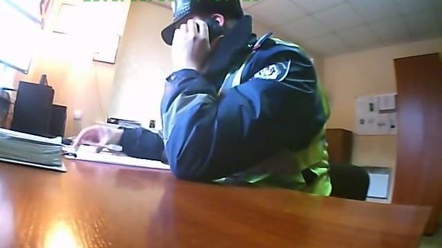 Водія, що їздив у Межигір'я до Януковича, пресує ДАІ смотреть онлайн