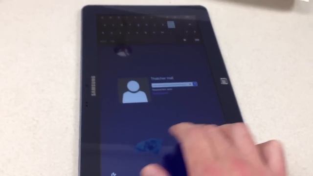 Samsung ATIV "Smart" PC Windows 8 Keyboard FAIL смотреть онлайн