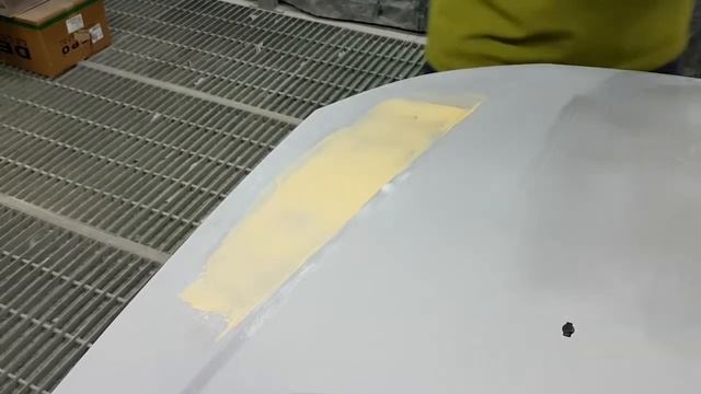 Ремонт капота часть 4/9 шпаклюем капот, технология применения шпаклёвок смотреть онлайн