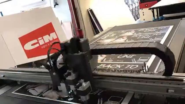 QD Back to Uni - CNC Router смотреть онлайн