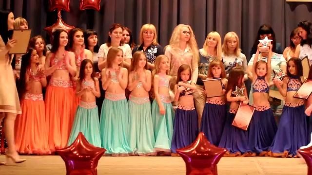 Вручение памятных грамот и наград за участие в отчетном концерте ❣ смотреть онлайн