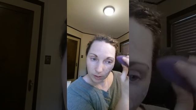 BB Cream in Bisque смотреть онлайн