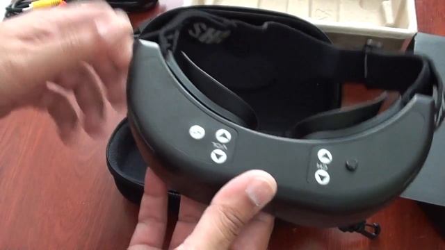 FatShark Dominator video goggles for FPV смотреть онлайн