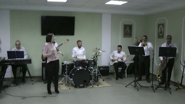 LIGHT MY FIRE. ОКСАНА ДАНИЛОВА И АНСАМБЛЬ «РЭТРО». смотреть онлайн