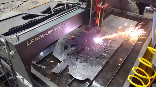 Langmuir Systems Crossfire XR plasma cut 16 gauge steel sign. смотреть онлайн