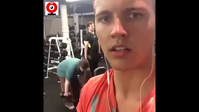 ВТФ! ДЕВЧУШКИ ЛОШАДИНЫХ СИЛ смотреть онлайн