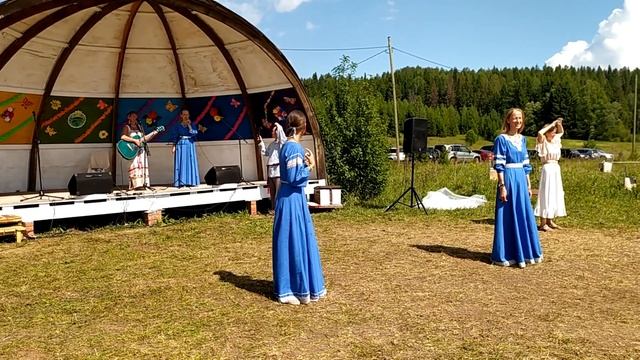 Гимн фестиваля Уральский Хоровод смотреть онлайн