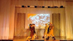 Танец Идет солдат по городу