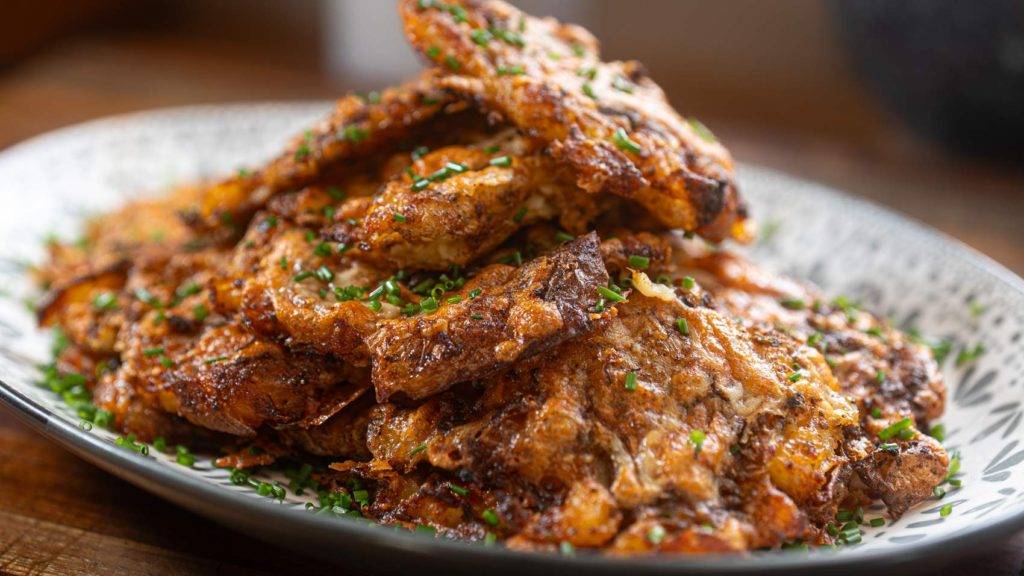 Картошка по-деревенски в духовке смотреть онлайн