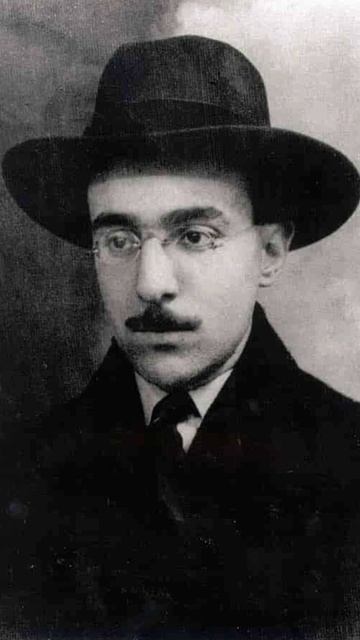 #Recitationes - Floriana Porta legge "Faust", una poesia di Fernando Pessoa смотреть онлайн