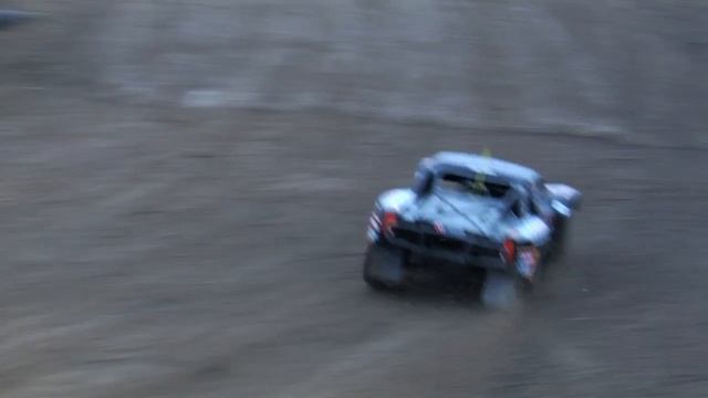 LARGE SCALE RC RACING