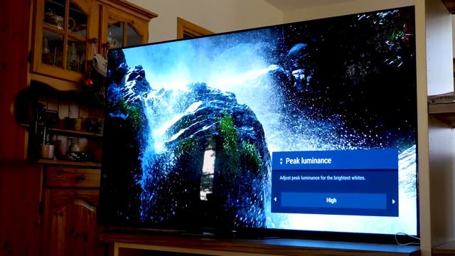 Sony Bravia AF8 / A8F Review - The BEST OLED 4K HDR TV 2018 ! смотреть онлайн