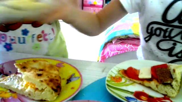 Лаваш-Челлендж с сестрой Лерой! смотреть онлайн