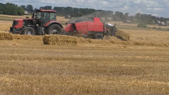 тюкование соломы. Vicon LB 8200 OC. и Тракторами MTZ 2022.3 Беларус и MTZ 3522 Беларус смотреть онлайн