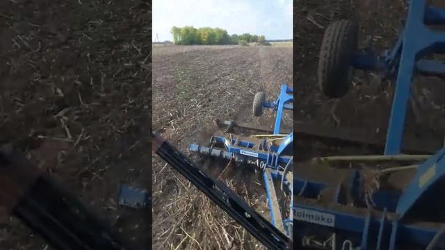 МТЗ 1523 и дискатор Rolmako 2х4 смотреть онлайн