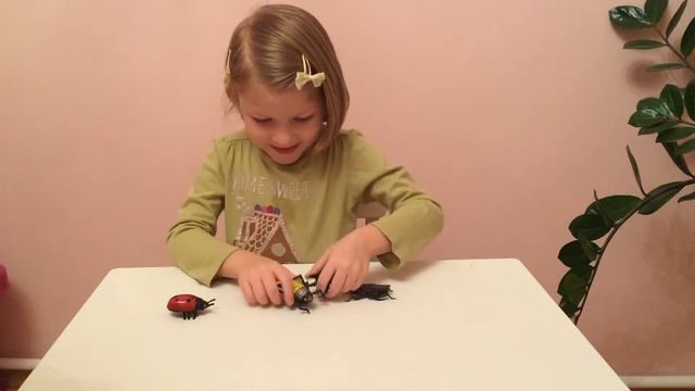 Сумасшедшие насекомые смотреть онлайн