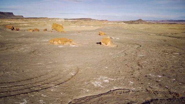 FIMI X8 SE 2020 drone video of rock formation смотреть онлайн
