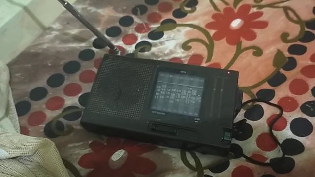 BBC english with sony icf sw 10 radio @ 12:02 am (Bangladesh time) смотреть онлайн