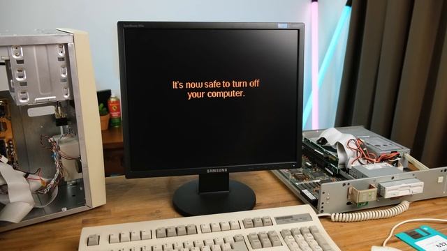 Mitac Mistation 3S - A Compact PC from 1990! смотреть онлайн
