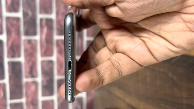 iPhone X 64GB Silver Battery Health- 100% Minor Scratches смотреть онлайн