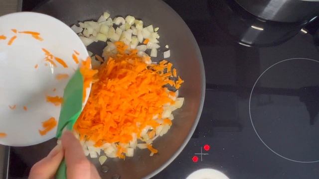 Борщ с куриным мясом ASMR HD 1080p смотреть онлайн