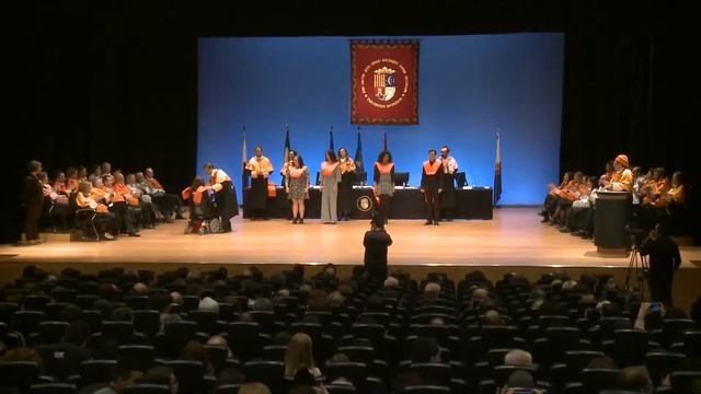 Graduación 2016 UA PUBLICIDAD FAC ECON Y EMPRESARIALES смотреть онлайн