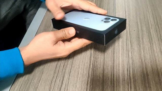 Unboxing iPhone 13 Pro Max , Sierra Blue | iPhone 13 Pro 256 GB смотреть онлайн