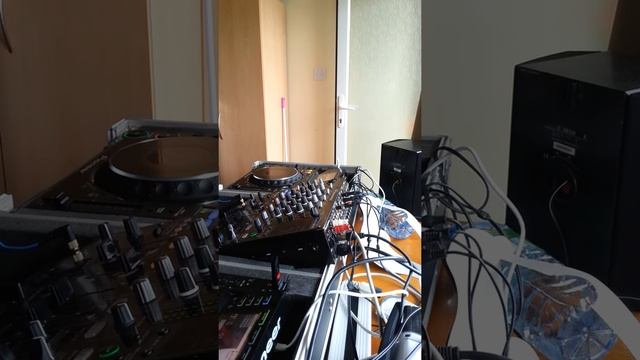 Tidy block chalet party Kiavel B2B Adam Butler Part 2 смотреть онлайн