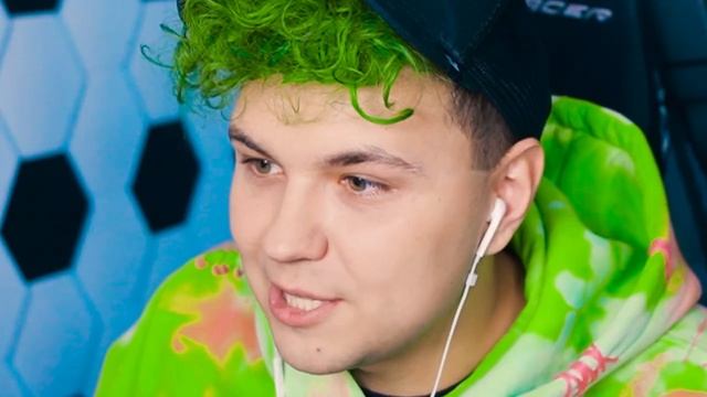 МИЛС КЕЛ ВЫЖИВАЕМ НА ОДНОМ БЛОКЕ смотреть онлайн