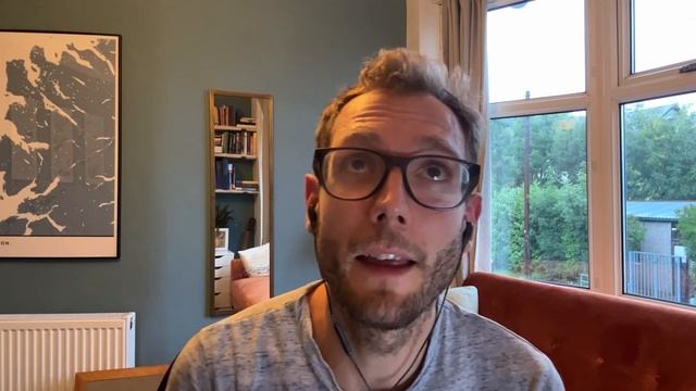 What Are Super Trainers? (podcast) | We discuss the running shoe world's latest trend смотреть онлайн