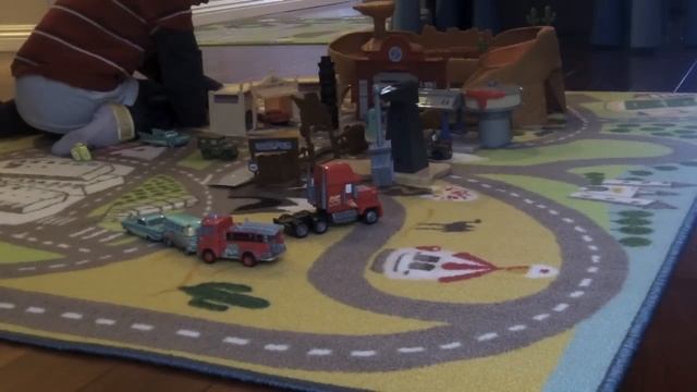 Disney Cars Radiator Springs World - Toddler Imagination Playtime Fun смотреть онлайн