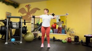 Комплекс упражнений для рук с утяжелителями.