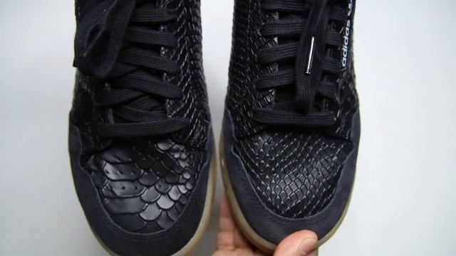 THE BEST ADIDAS CONTINENTAL 80 THIS 2018 // SNAKE SKIN SNEAKER!! смотреть онлайн