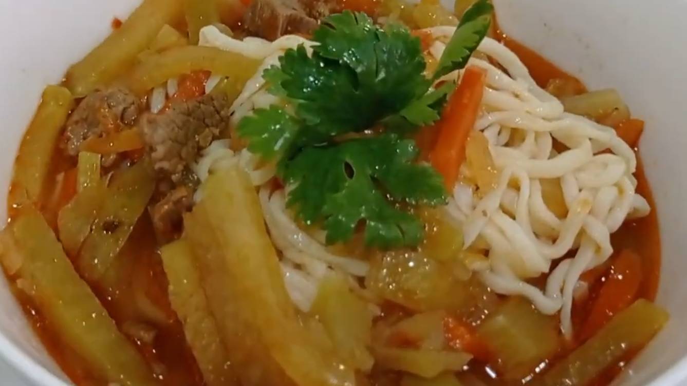 Лагман C домашней лапшой и говядиной